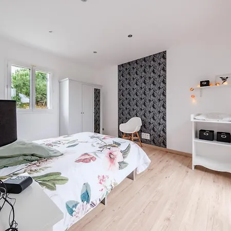 Holiday home Maison De L'ocean - Piscine Prive Et Jardin *